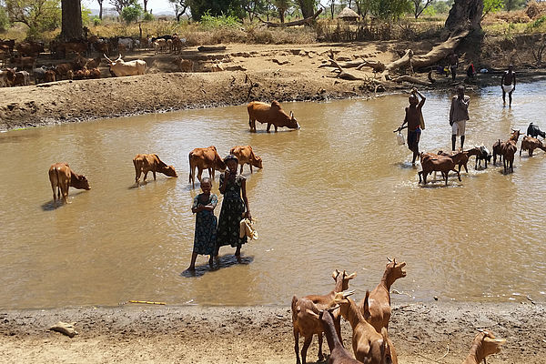 ‎Wasserstelle in Maale, die von Hirten und Bauern genutzt wird.‎