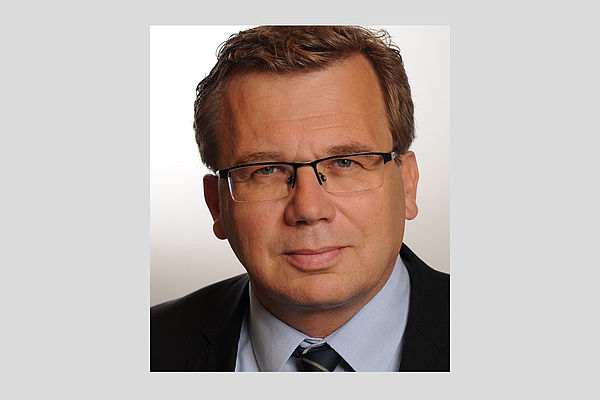 Dr. Jörg Lüer 
