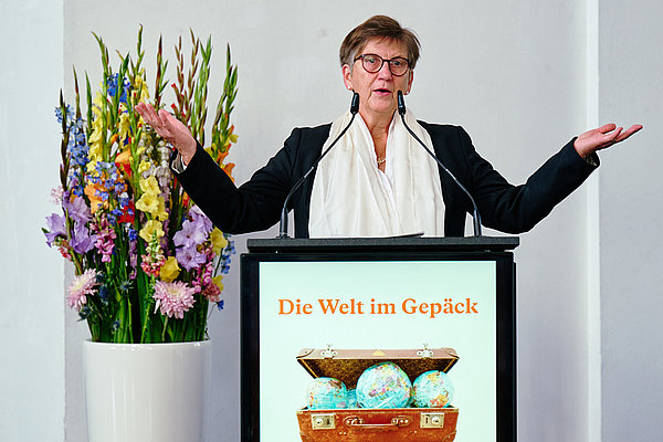 Dr. Claudia Lücking-Michel hält die Predigt beim Ökumenischen Gottesdienst