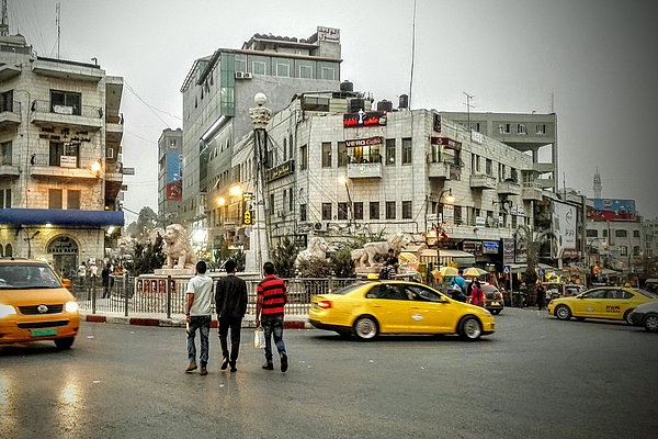 Der Al-Manara-Platz ist einer der bekanntesten öffentlichen
Plätze im Zentrum von Ramallah.