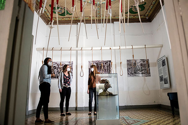 Museumsraum über den ersten Völkermord in Guatemala zur Zeit der Invasion der Europäer