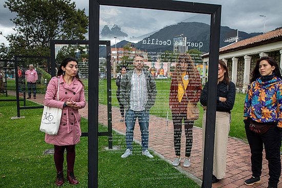 Installation vor dem "Zentrum für Erinnerung, Frieden und Versöhnung" in Bogotá